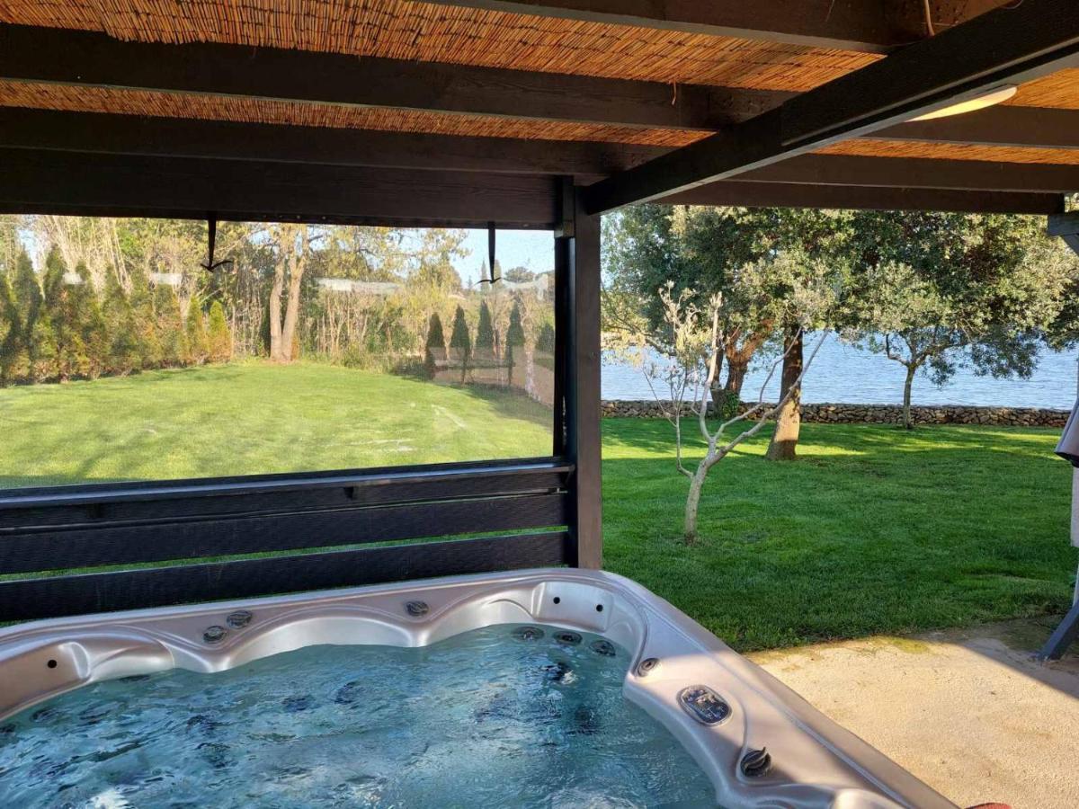 Beach House Ive With Jacuzzi, Pool, Playground And Bbq In An Olive Grove With A Beach, Pomer - Istria Exteriér fotografie