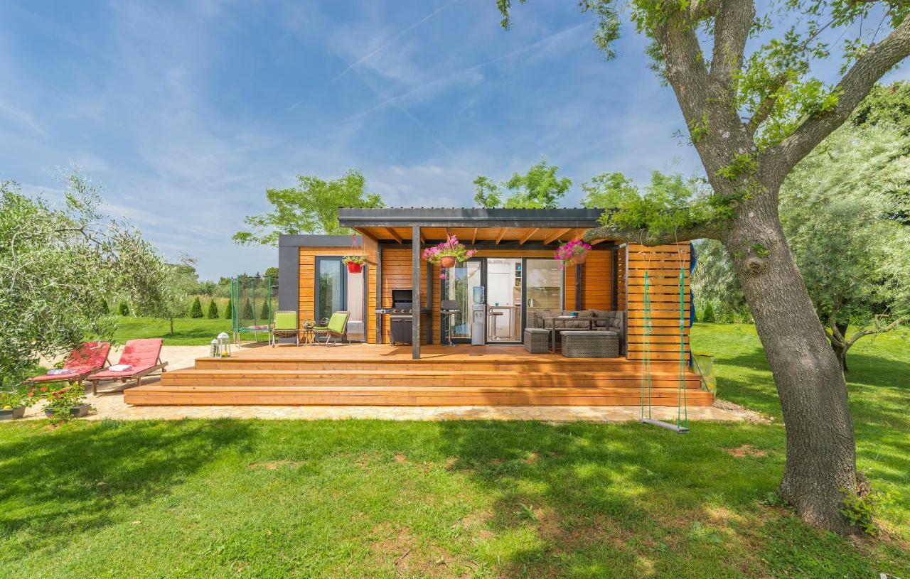 Beach House Ive With Jacuzzi, Pool, Playground And Bbq In An Olive Grove With A Beach, Pomer - Istria Exteriér fotografie