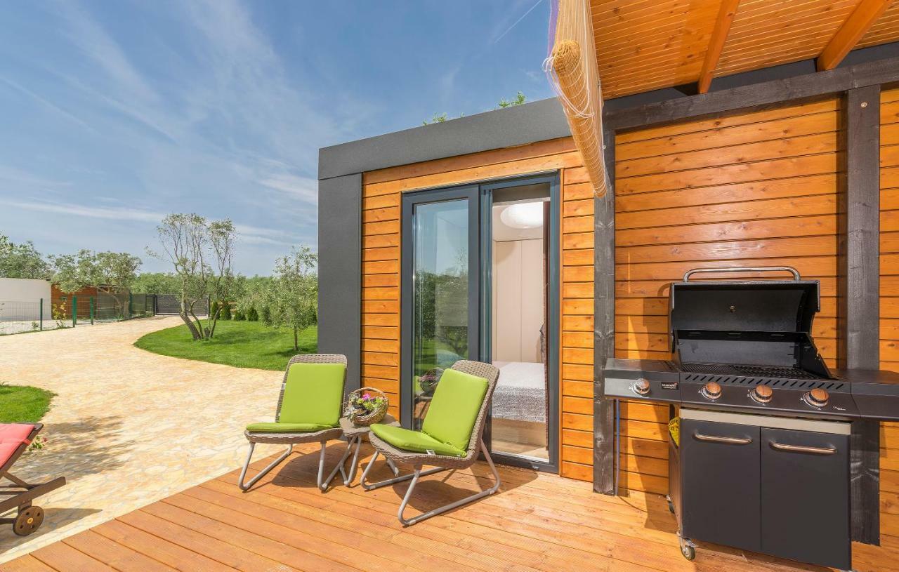 Beach House Ive With Jacuzzi, Pool, Playground And Bbq In An Olive Grove With A Beach, Pomer - Istria Exteriér fotografie