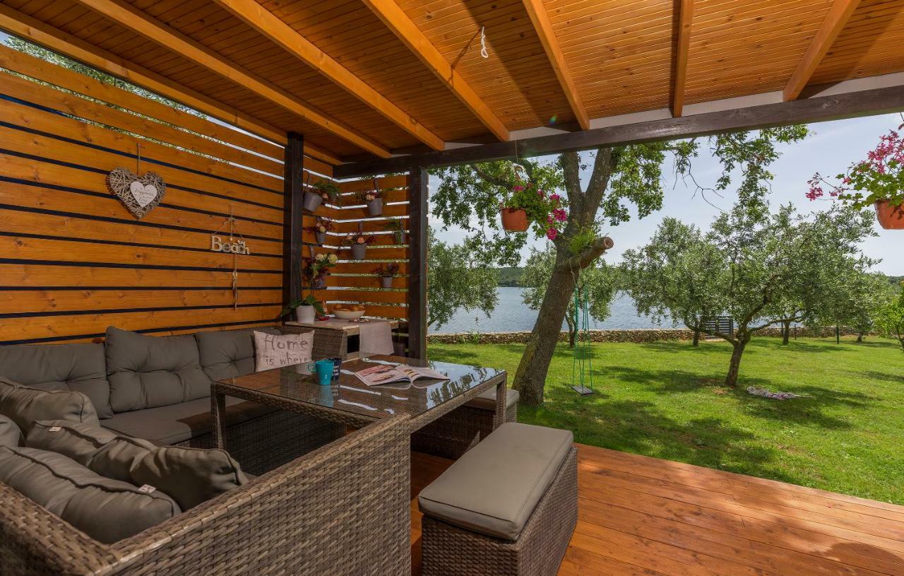 Beach House Ive With Jacuzzi, Pool, Playground And Bbq In An Olive Grove With A Beach, Pomer - Istria Exteriér fotografie